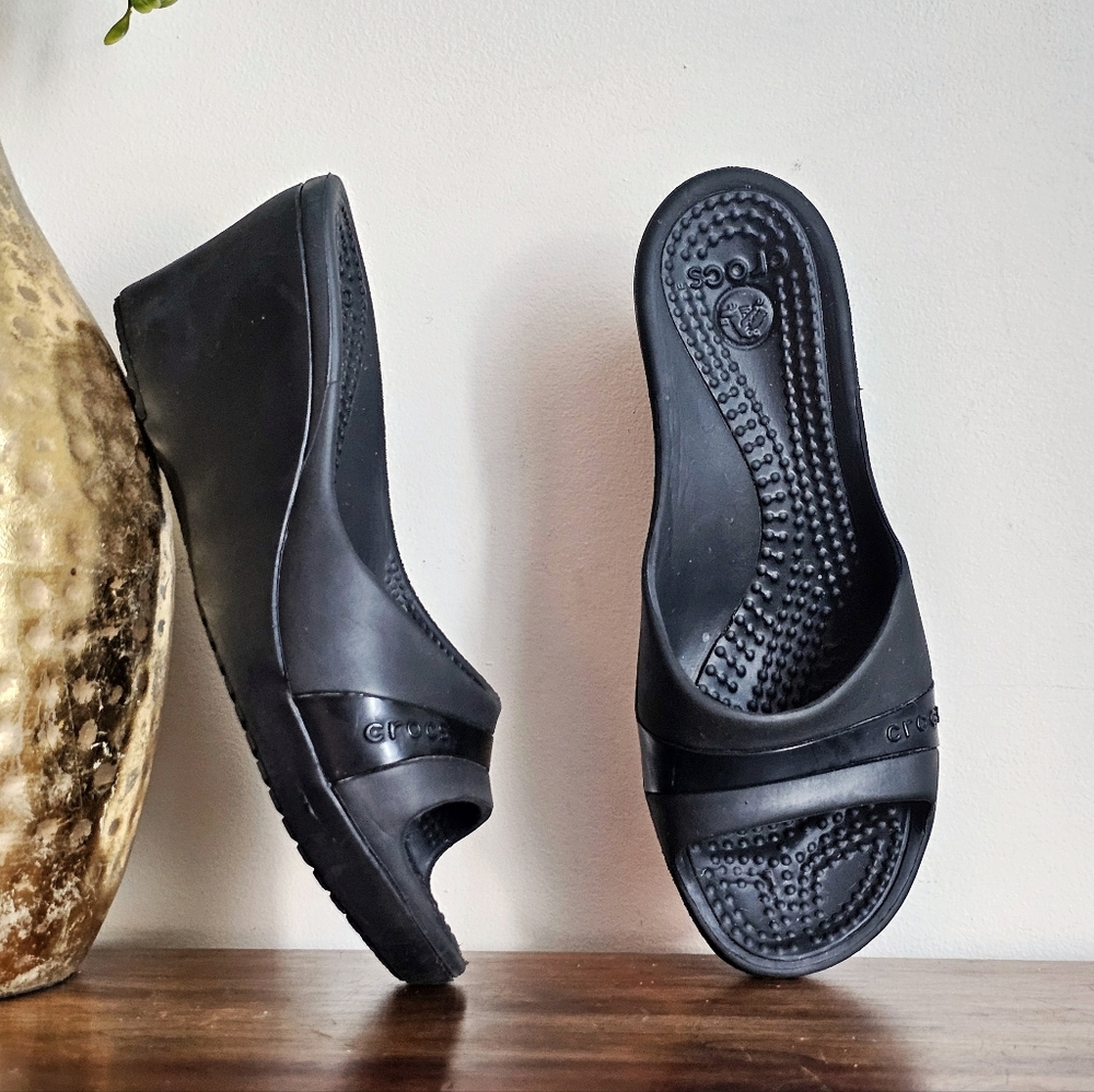 🖤 Crocs Sassari Black Wedge Sandals Slides Open Toe Comfort Slip-On Women’s 7